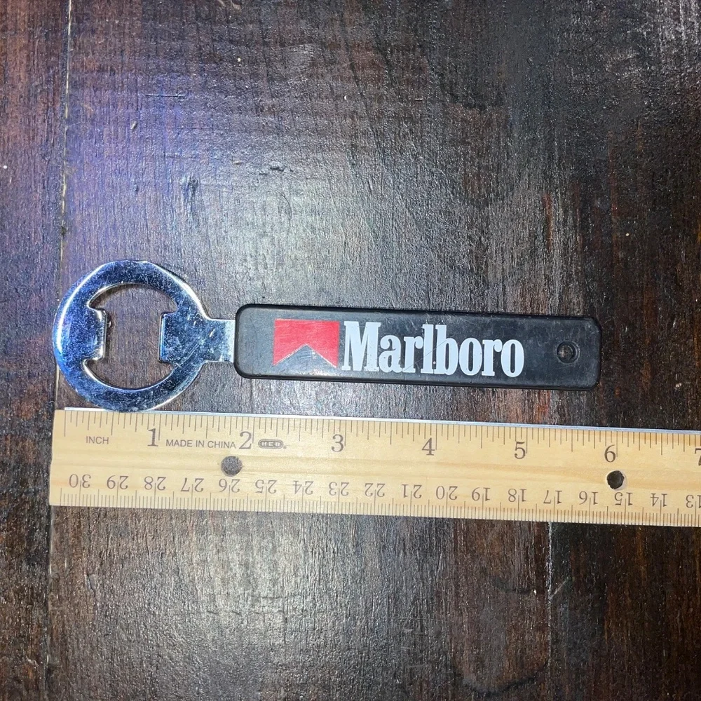 Vintage MARLBORO Cigarette Advertisement‎ Beer Bottle Opener  Collectible